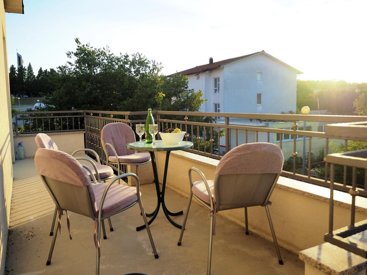 Apartment Ivan-Experience 3 Bedrooms Ljubuški Kültér fotó